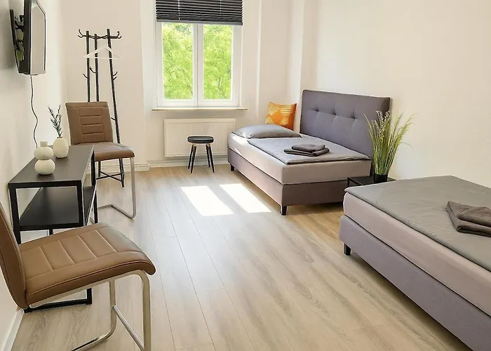 Zentrumsnah, 4 Zi, Wlan, 7 P Apartment Halberstadt